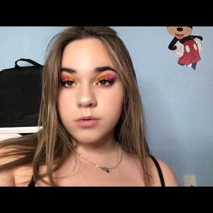 Meet your Posher, Lilly